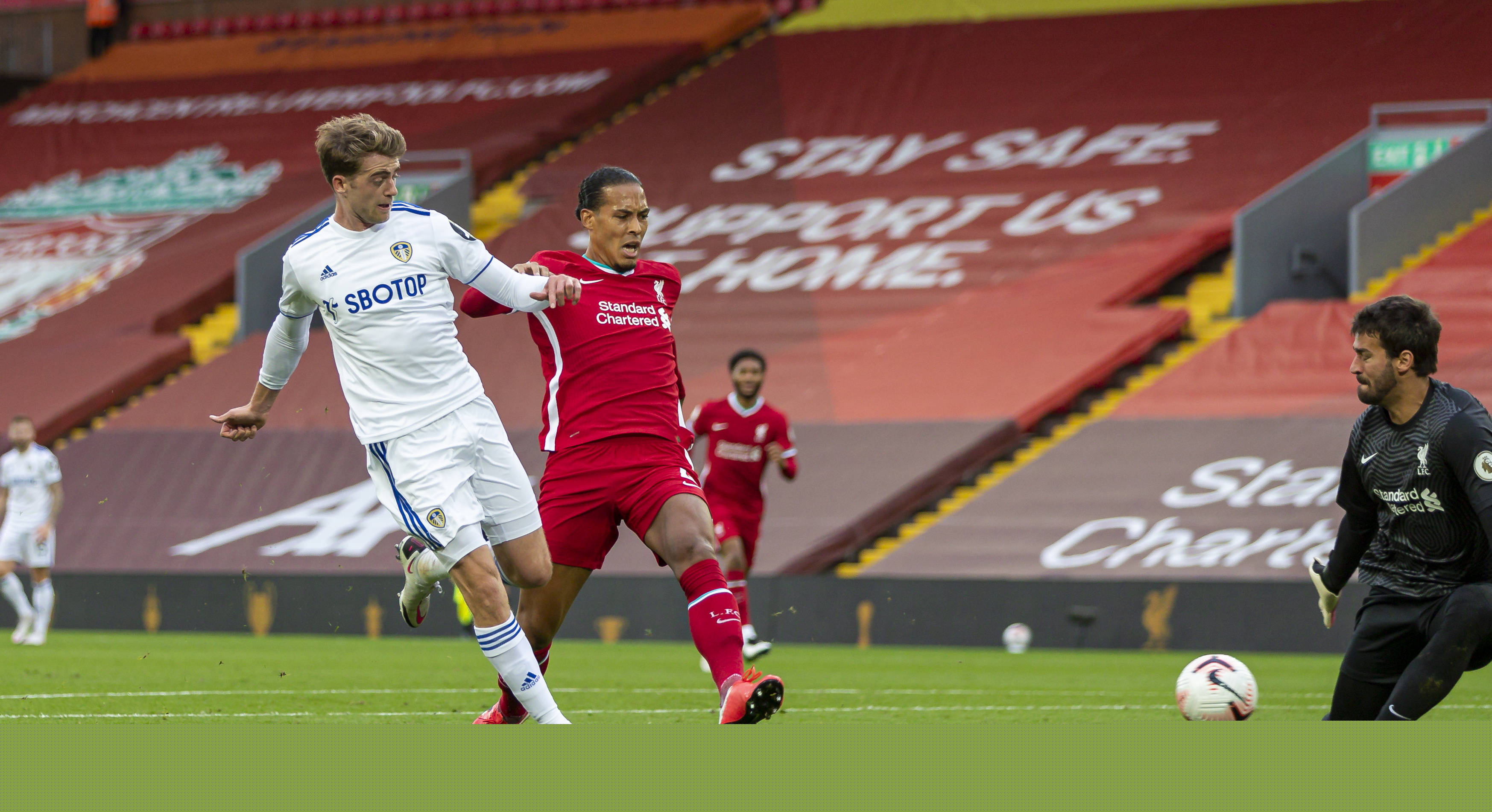 穆帅评价本菲卡13场不败，认为网坛3巨头之一本可以踢足球